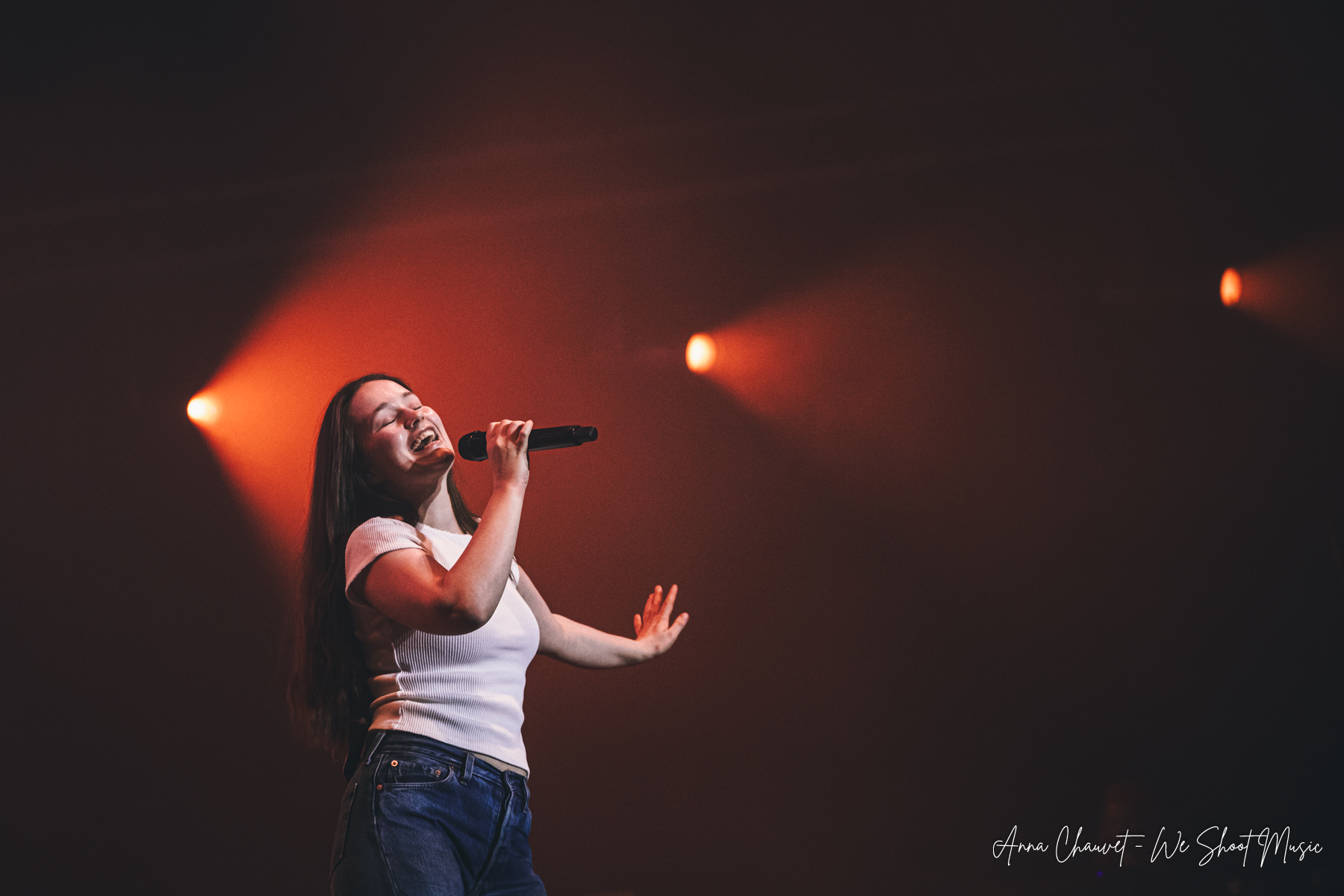 Sigrid performing during Inside Seaside 2025, Gdansk