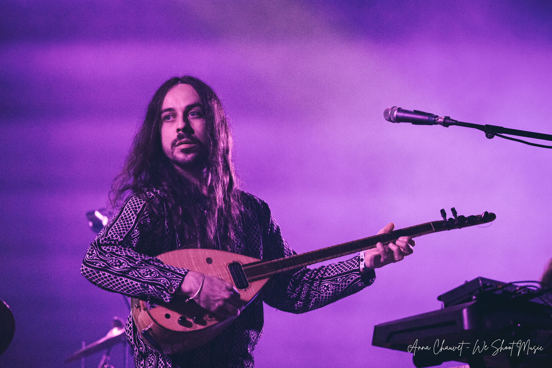 Altın Gün performing during Inside Seaside 2025, Gdansk