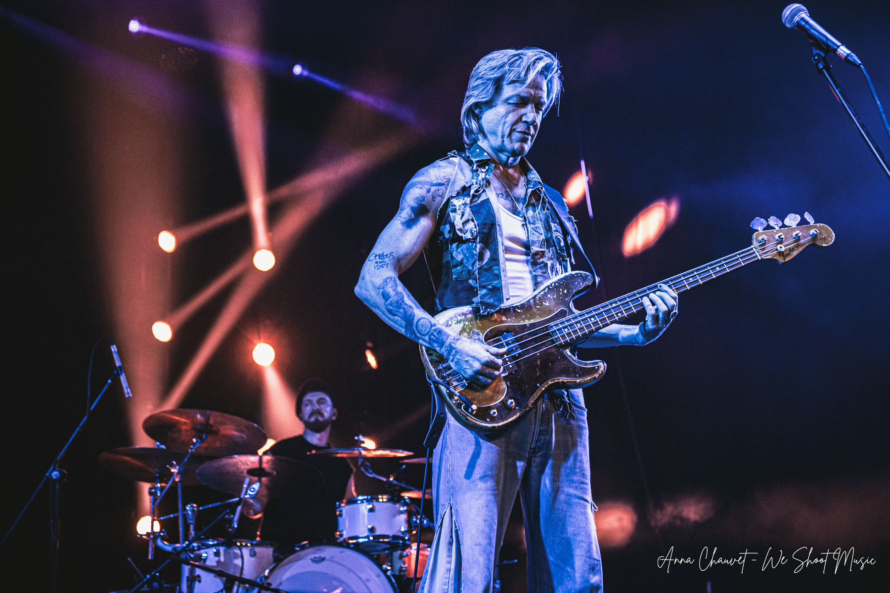 Pink Freud performing during Inside Seaside 2025