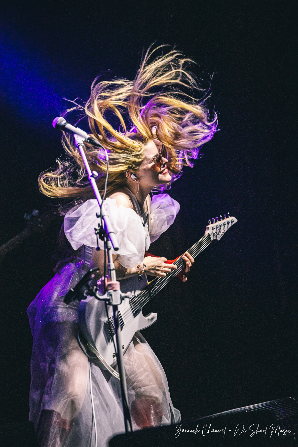 Sun Power Pop performing in B90, Gdansk