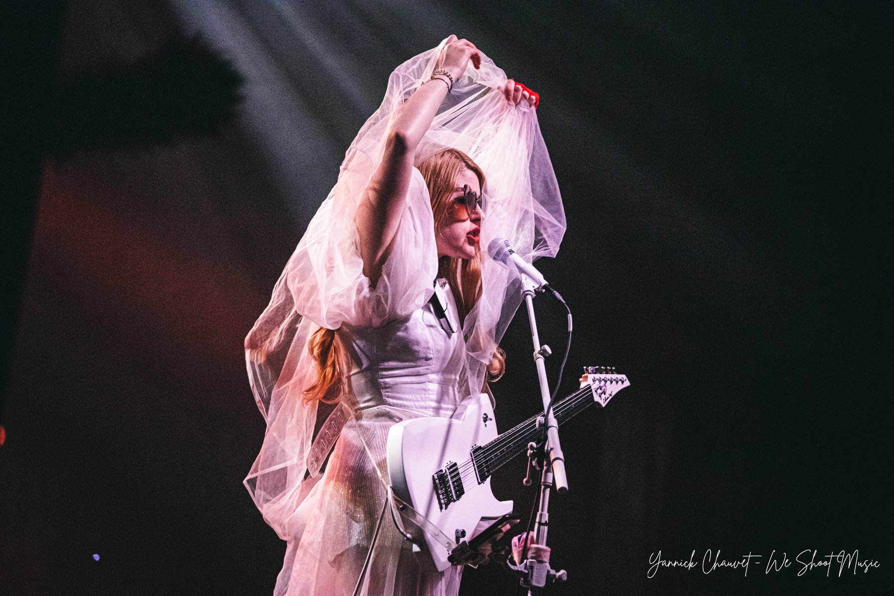 Sun Power Pop performing in B90, Gdansk