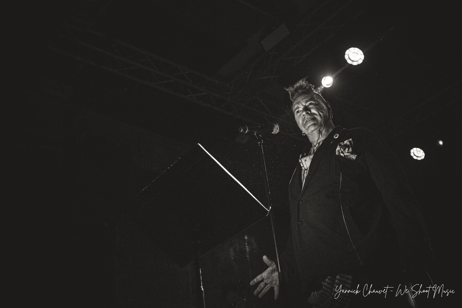 PiL - Public Image Ltd Performing in B90, Gdansk - www.weshootmusic.pl