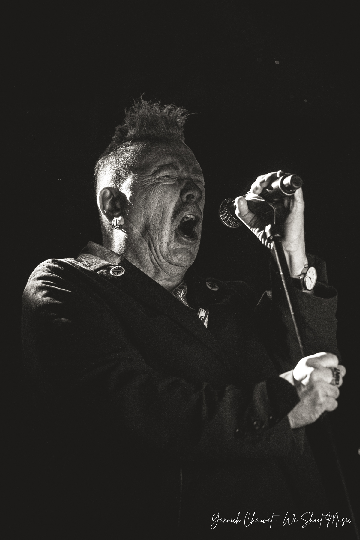 PiL - Public Image Ltd Performing in B90, Gdansk - www.weshootmusic.pl