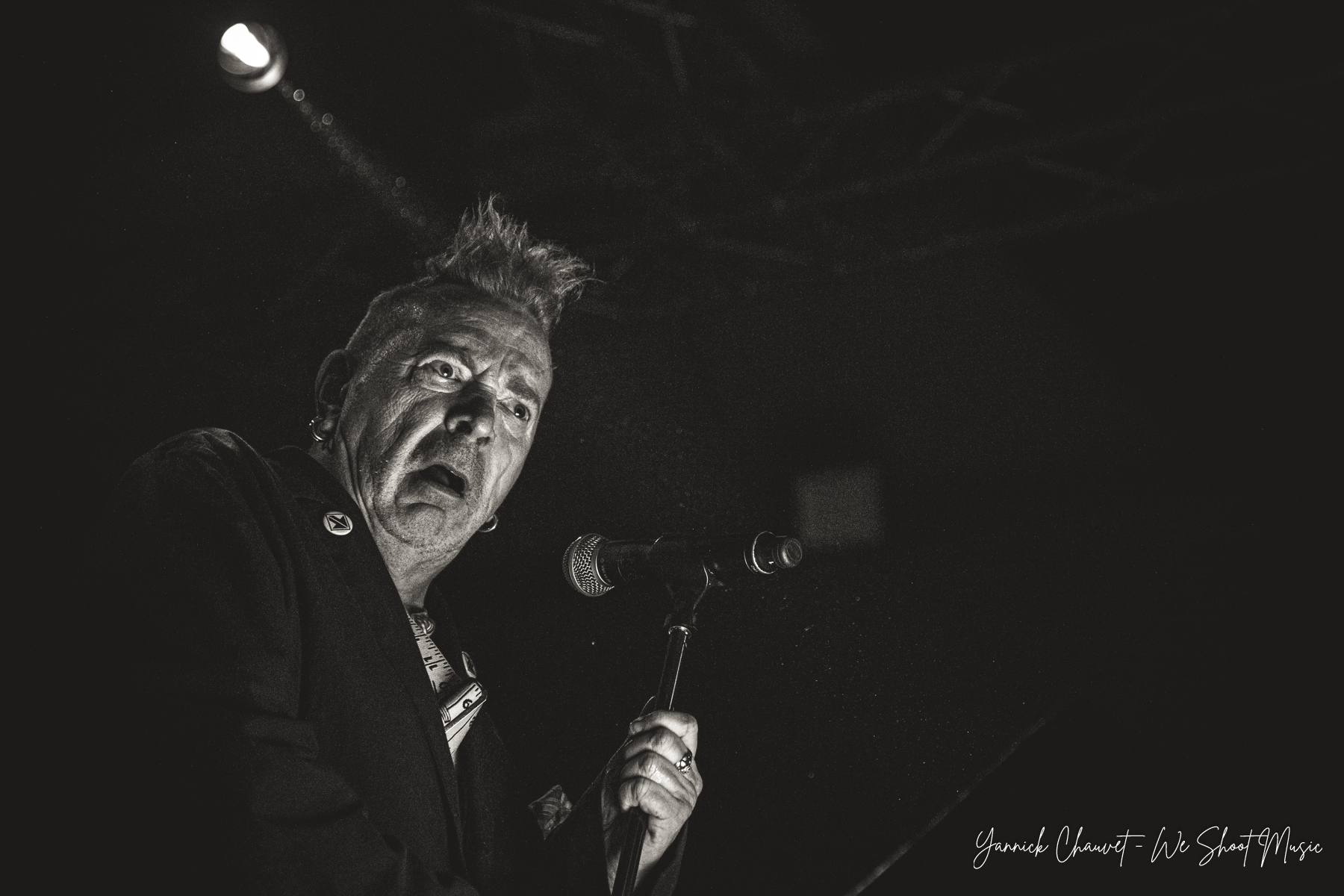 PiL - Public Image Ltd Performing in B90, Gdansk - www.weshootmusic.pl