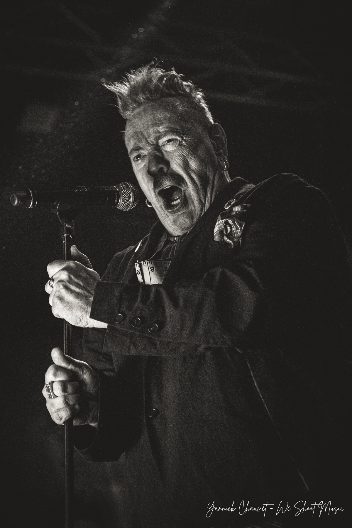 PiL - Public Image Ltd Performing in B90, Gdansk - www.weshootmusic.pl