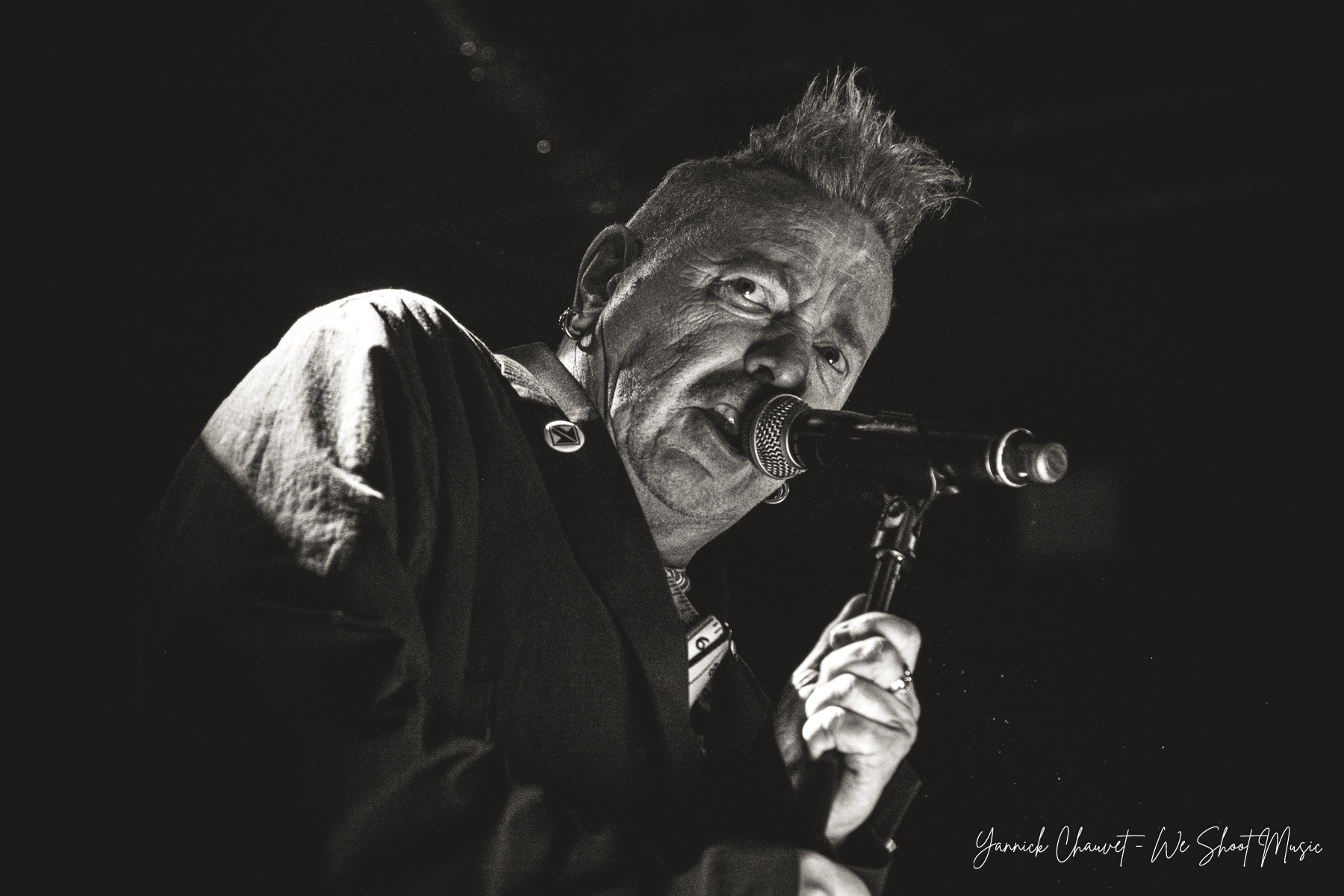 PiL - Public Image Ltd Performing in B90, Gdansk - www.weshootmusic.pl