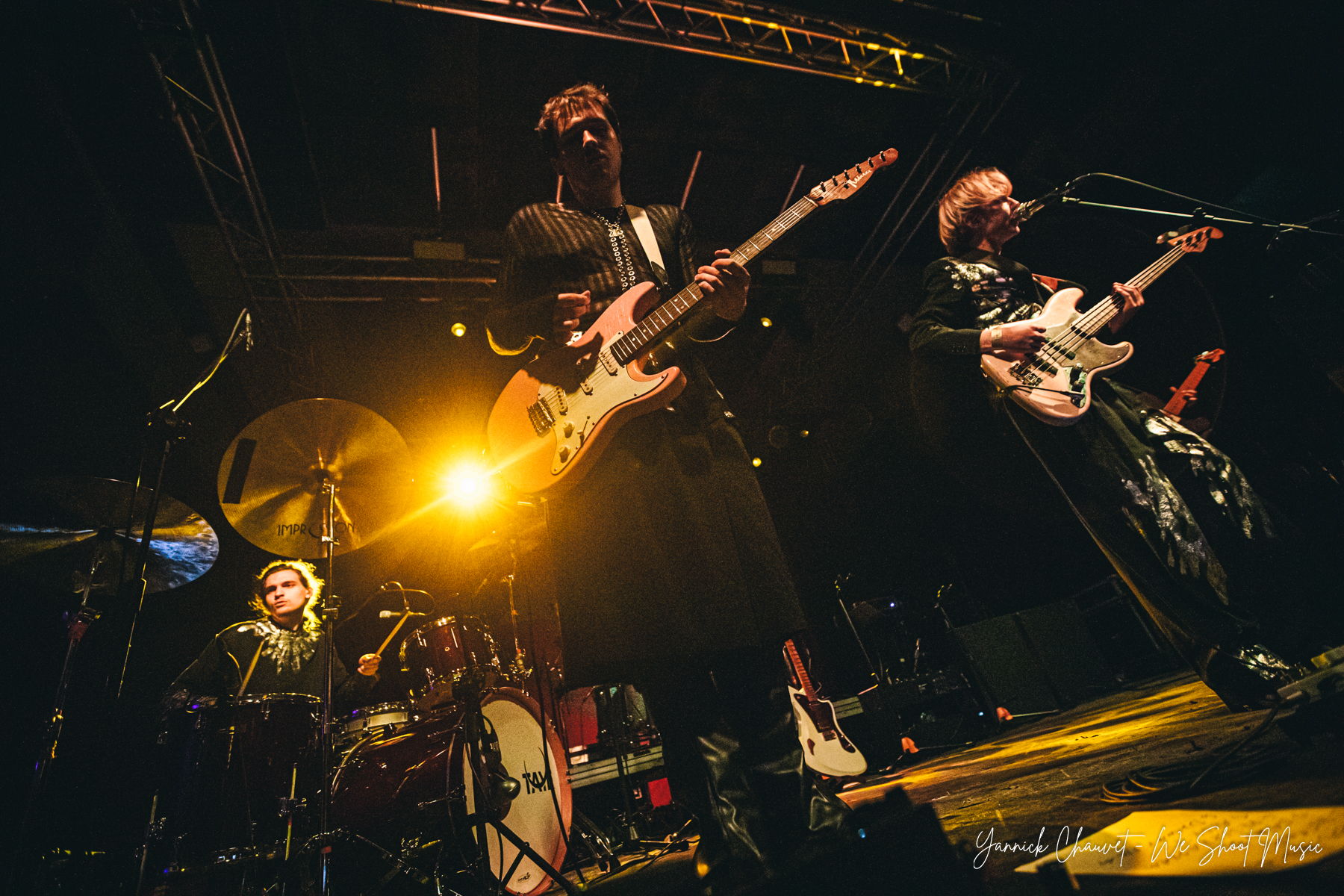 Sad Smiles Performing in B90, Gdansk - Picture by www.weshootmusic.pl