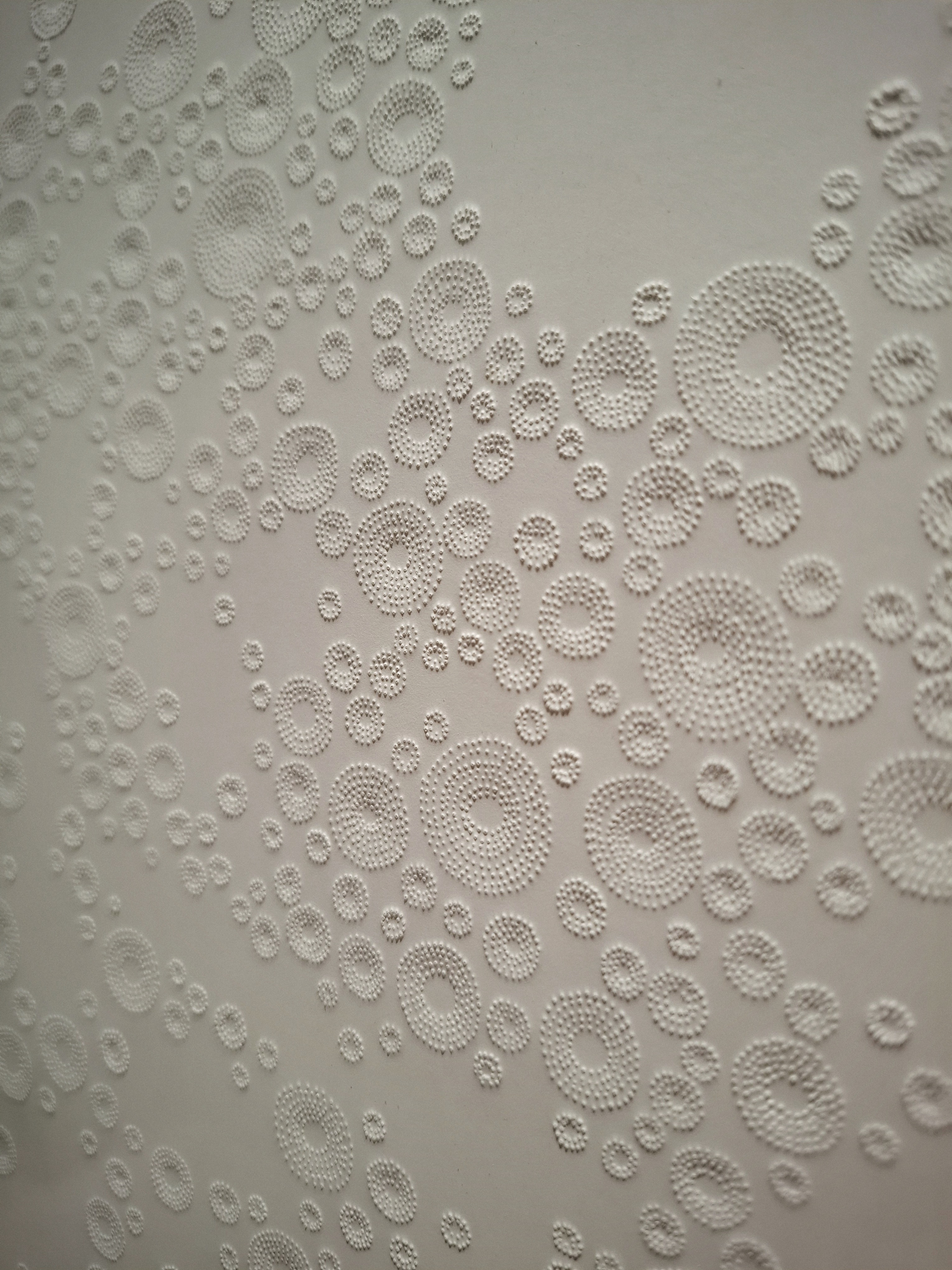 Sculpture exhibition at Państwowa Galeria Sztuki in Sopot featuring contemporary ceramic, textile and sculptural artworks.
