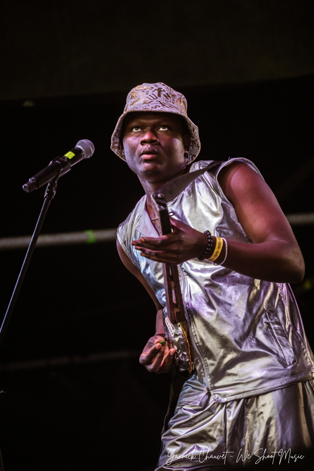 Kin'Gongolo Kiniata performing live during Globaltica Festival 2026.