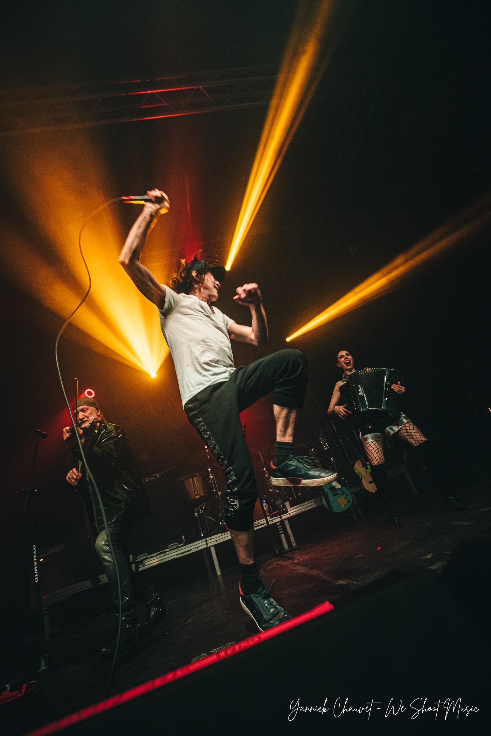 Gogol Bordelo Performing in B90 - Gdansk