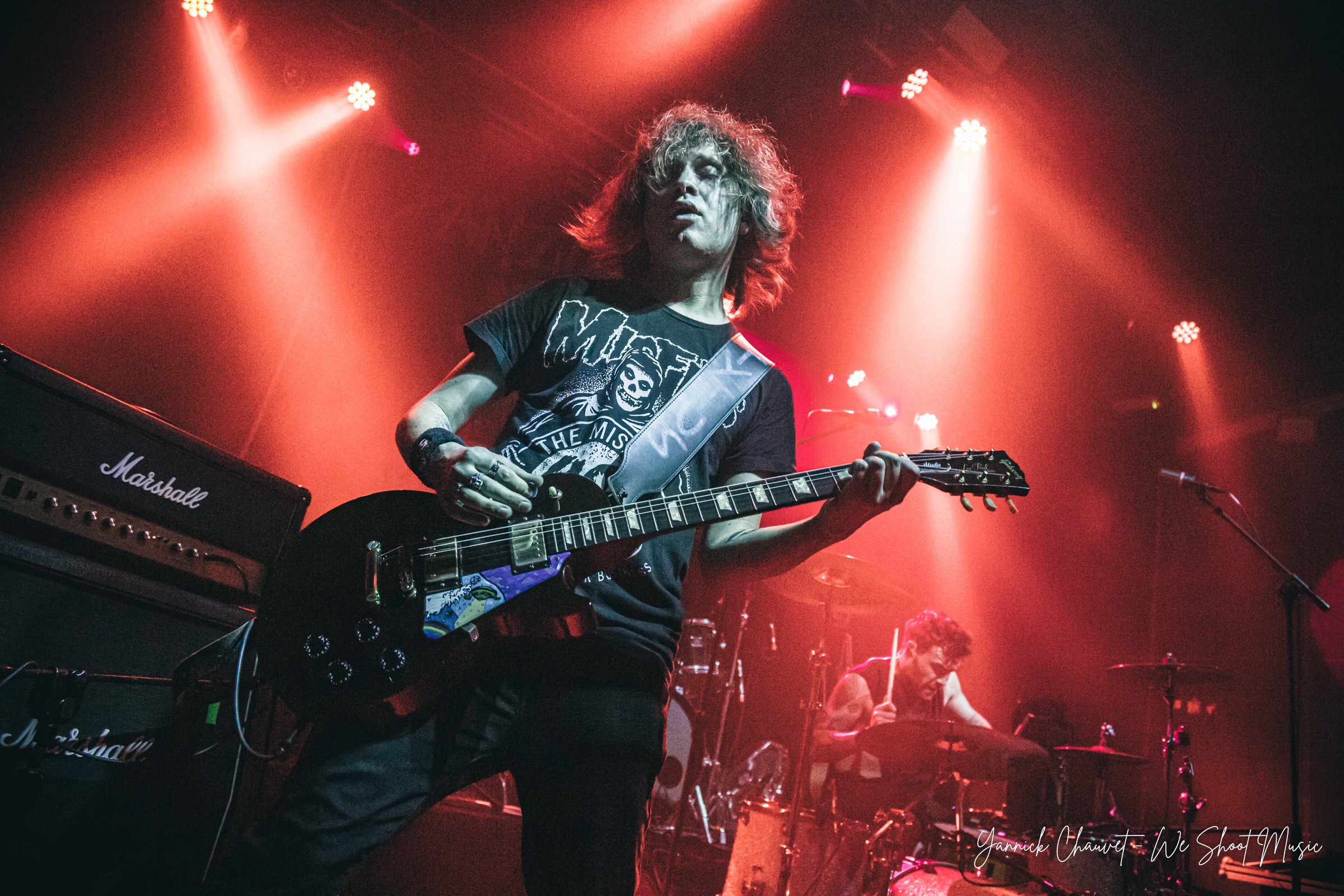 Danziger performing in Drizzly Grizzly, Gdansk